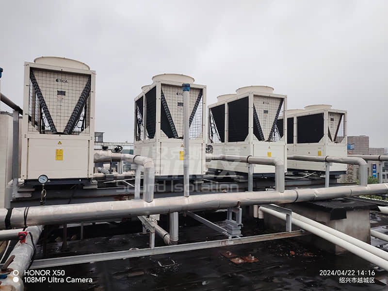 風(fēng)冷熱泵機(jī)組噪音大怎么解決？